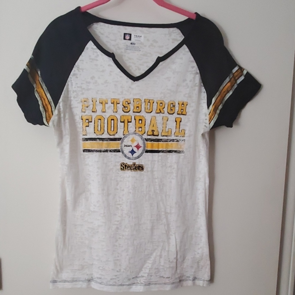 Ladies fit Pittsburgh Tee